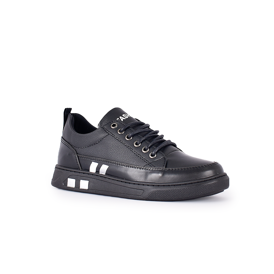Tenis urbanos Flat Pro en material sintético con suela spansor y plantilla Eva anatómica. Cómodos, livianos y perfectos para uso diario en Colombia.