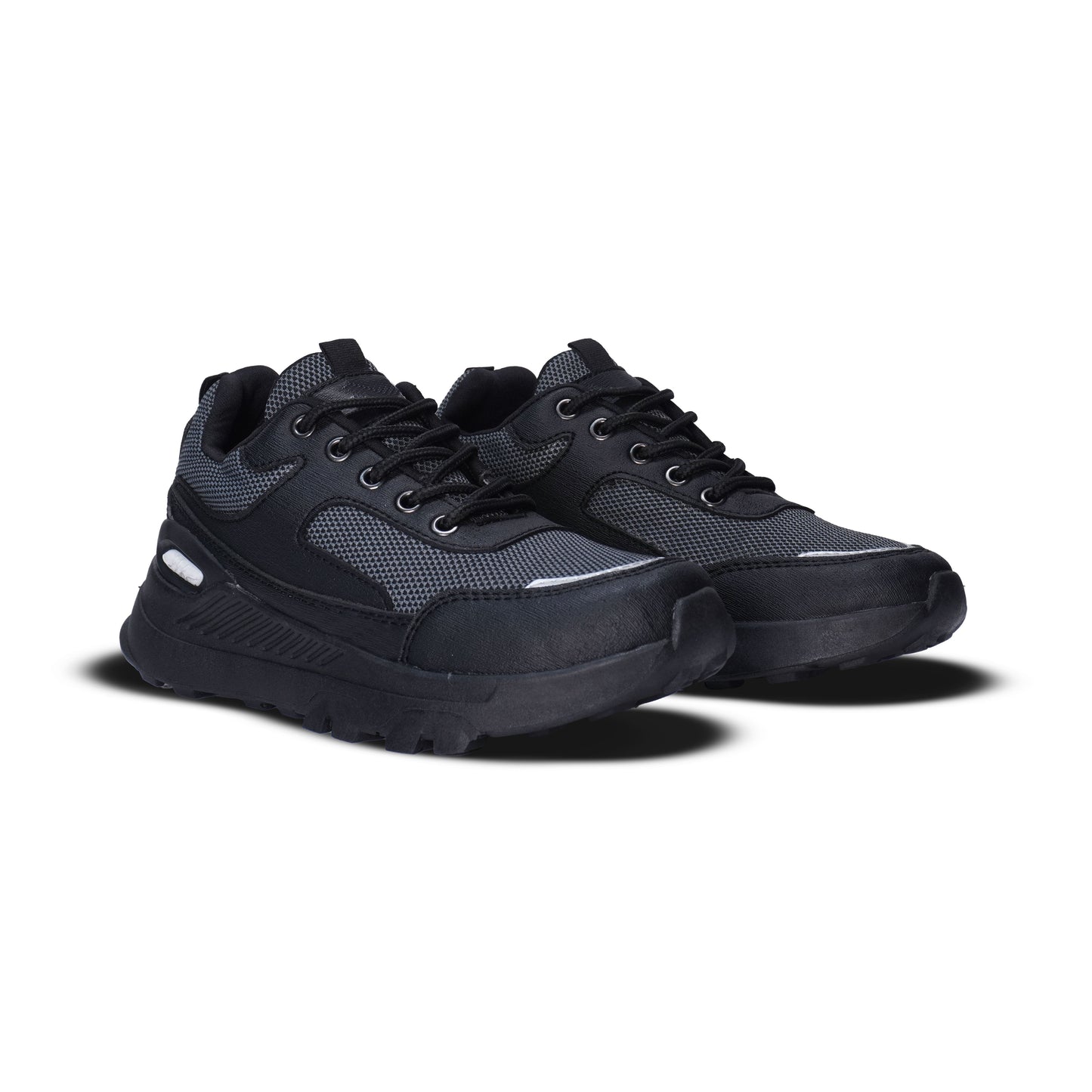 Tenis urbanos Kyron con suela gruesa antideslizante y diseño moderno en sintético y textil. Cómodos y versátiles para uso diario en Colombia.